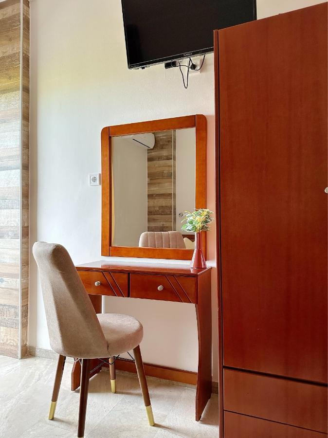 Hotel Palmera Sarti Ngoại thất bức ảnh